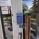 Cozy In & Free E-parking
