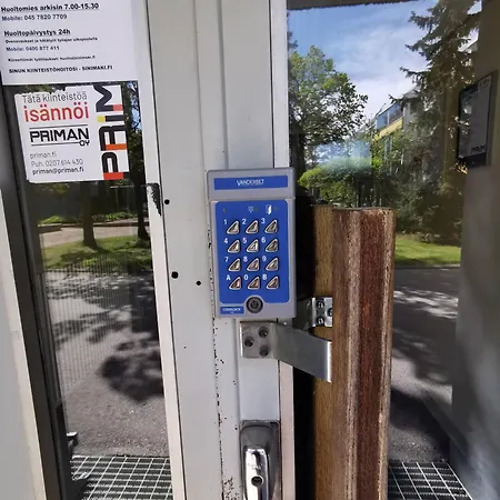 Cozy In & Free E-parking